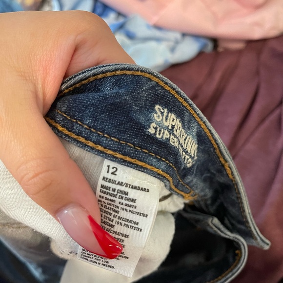 Half Bleached American Eagle Jeans - Picture 3 of 3